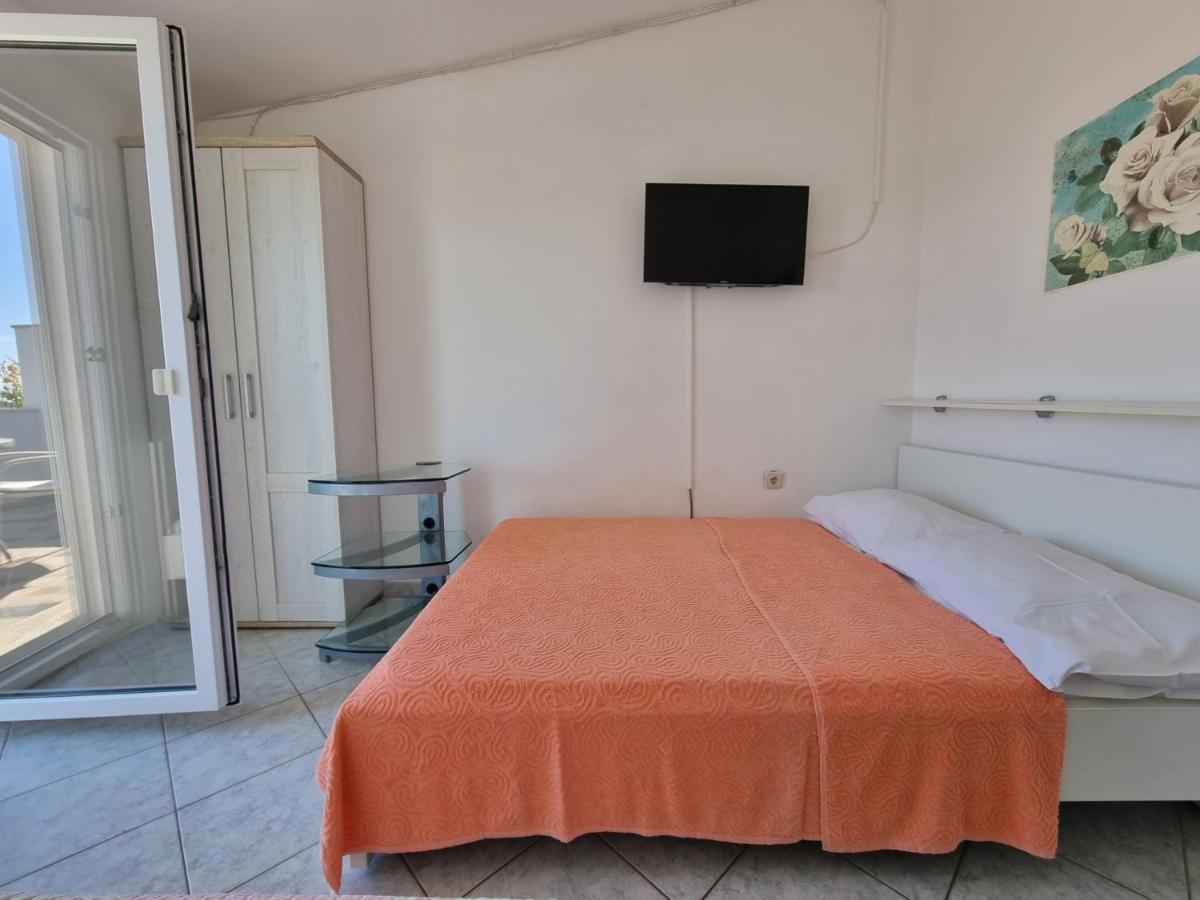 Apartments Ana Novalja Zewnętrze zdjęcie